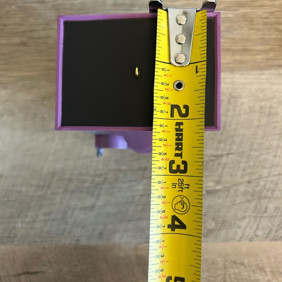 Hallmark  Madam Malkin's Robes For All Occasions -‎ Harry Potter Ornament 2024 - Picture 15 of 16